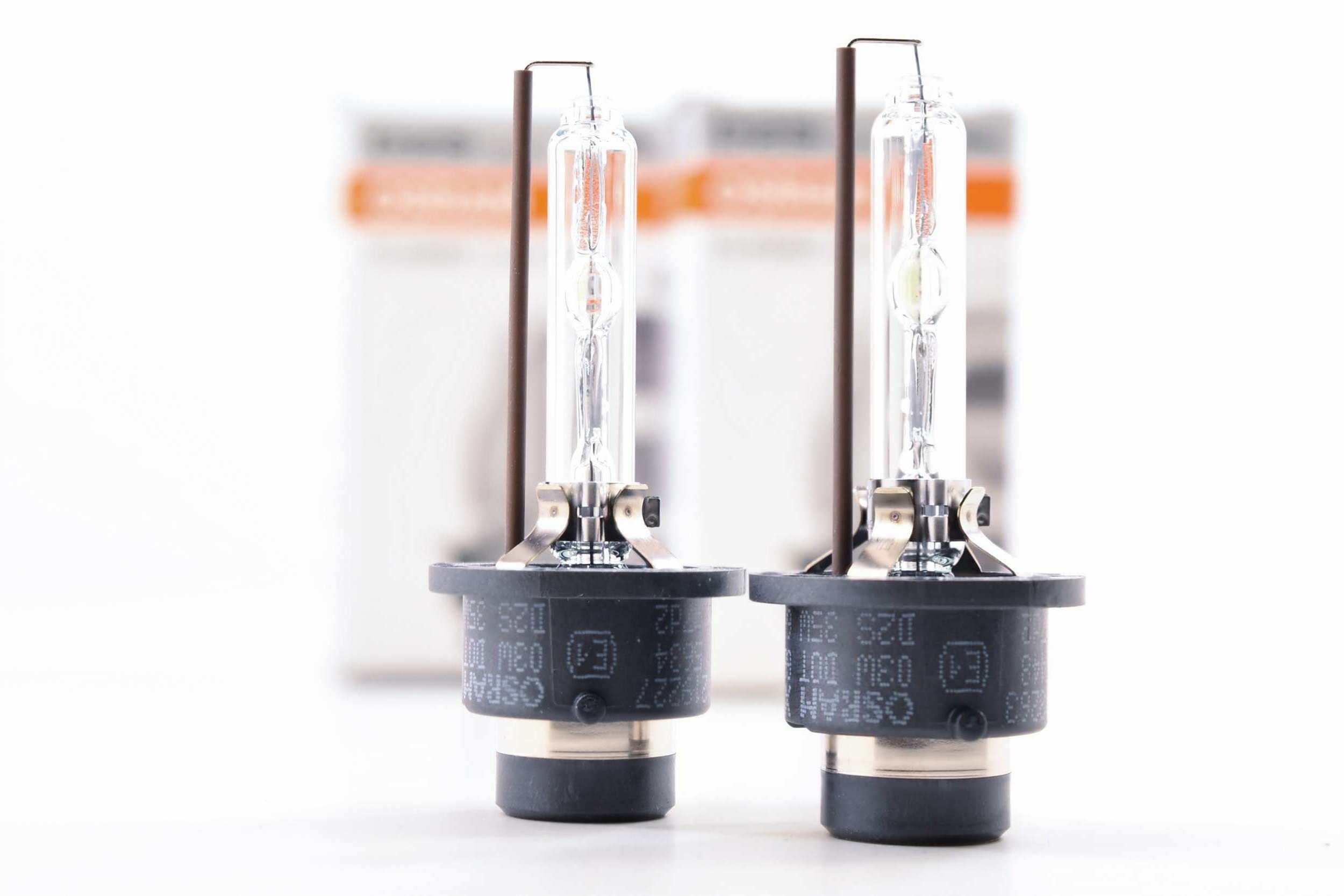 D2S: 4300K HID Bulbs Osram Xenarc 66240 Classic | TRS B10